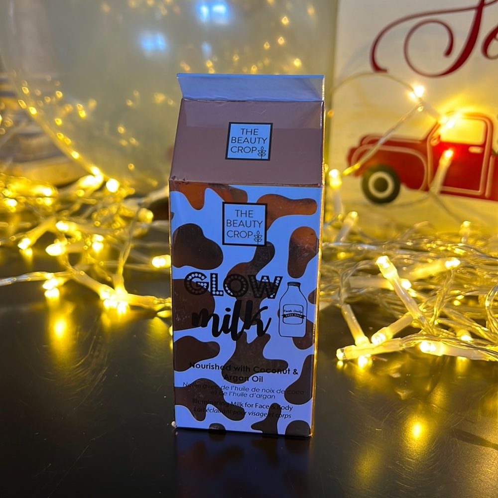 The Beauty Crop® Women’s Skincare Oil glow milk in blind date